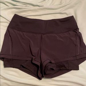 Black, Lululemon shorts